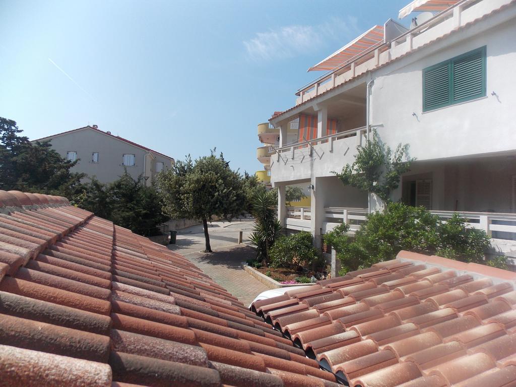 Apartmani Adriatic Ana Novalja Extérieur photo