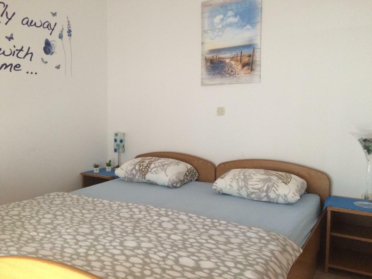 Apartmani Adriatic Ana Novalja Chambre photo